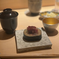 鮨 由う - 