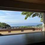 マリティーム - ダイニングルーム(朝食時)