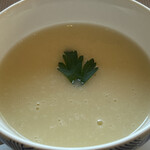 マリティーム - 新玉葱のスープ