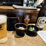 鳥長 - お通しとビール