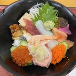 草加新田市場食堂 - 