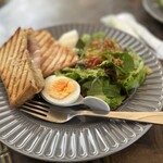 庭cafe443 in Todoroki - ホットサンドプレート