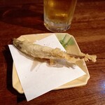 Arigatou - お通し 柳葉魚の天麩羅 400円