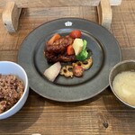 Bio食堂 - 神山鶏とお野菜のジンジャーソース