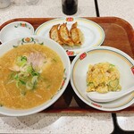 餃子の王将 - 餃子の王将ラーメンセット