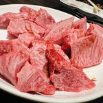 Koube Gyuu Koshitsu Yakiniku Te Changu N Tenkuu - 