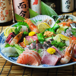 Museigen Nomi Houdai Koshitsu Izakaya Yottekiya - 朝〆鮮魚のお刺身大量盛り