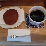 Kafe Harema - しおがま普段スイーツセット（ホットコーヒー、生どら小豆）