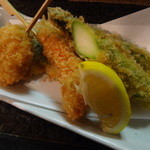 慶 - 串揚げ（帆立・海老・アスパラ）