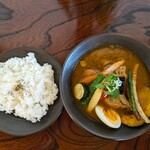 路地裏の佐藤家 - チキン野菜カレー1,300円