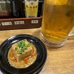 水餃子と胡椒シュウマイの二兎 - お通しと生ビール