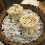 水餃子と胡椒シュウマイの二兎 - 名物胡椒焼売