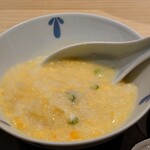 Fugu Take - 卵は鮮やかな黄色で、固まり切る寸前のふわっとした状態に仕上げられている。