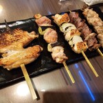 Umaimon Do Korokamado - 青森シャモロックの串焼き（塩）