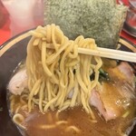 Yokohama Iekei Ramen Daikiya - 酒井製麺リフト。