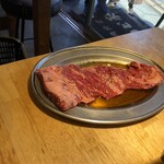 焼肉食堂 かど家    - 