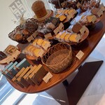 LESS by Gabriele Riva & Kanako Sakakura - 