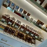 LESS by Gabriele Riva & Kanako Sakakura - 