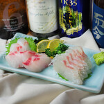 Maruyasu Suisan - 鯛食べ比べ【数量限定】身が締まっていてとても食べ応えがある美味しい鯛のお刺身です。