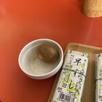 中華そば専門店 井出商店 - 早寿司とトッピングの煮卵