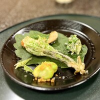 三友居 高輪店 - コシアブラの天ぷらや空豆とからすみなど