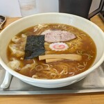 田無 大勝軒 - 料理写真:ワンタン麺