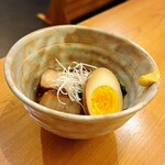 いざかや しん - 柔らかくて味わい深い豚角煮でした(o^^o)