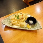 いざかや しん - 水イカげそ天に白エビと桜鯛白子を店主のお心遣いで盛り合わせて頂きましたm(_ _)m