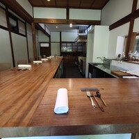 AKAI - 