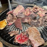 馬焼肉酒場　馬太郎 西新宿7丁目店 - 