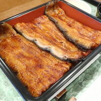 うなぎ処 古賀  - 鰻重 松 200g（お吸物・お新香付）※肝吸い変更