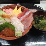 Ichibano Sushiyasan - 海鮮丼1300円