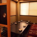 味峯 - 内観写真:8名様まで掘りごたつ個室
                    
                    8名様までの掘りごたつ個室は1部屋。人気のため、ご予約はお早めにどうぞ！