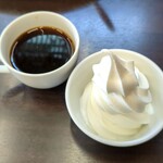 Restaurant Shun Sai - ホットコーヒとソフトクリーム