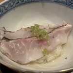 虎白 - 