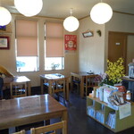 Soba Dokoro Nagomi - 店内　家族経営のよう