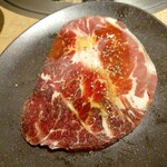 Gyuukaku - 赤身ステーキは味付け肉だねこりゃ