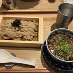 中華そば おにぎり ◯△ - 籠肉つけそば　肉の味がちょっと濃い。スープ割りをしても味が濃くて、スープを全部飲み干せなかった。