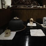 日本茶喫茶・蔵のギャラリー 棗 - 鉄釜でお湯を沸かして、二煎目は自分で作る