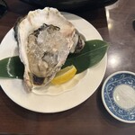 海陽亭 - 岩ガキの生で食べるやつです