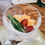 カフェ エピス - 完熟メロンと何かのパンナコッタ