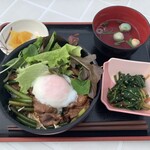 食事処 あじわい館 - ほうれん草胡麻和えは、オプション。