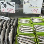 Karatsu Umakamon Ichiba - 店内