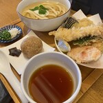 讃岐うどん　志成 - 