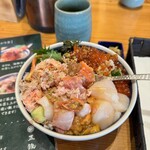 海鮮丼専門五鉃 沼津本店 - 