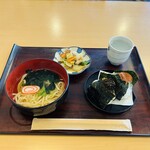 Omusubi Bijin - お昼のおむすびセット　７００円