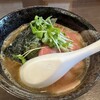 もつ煮と煮干しそば（中華そば）真也食堂