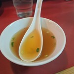 梁山泊 - ジャージャーメンに付いてくるスープ