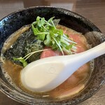 もつ煮と煮干しそば（中華そば）真也食堂 - 煮干しそば