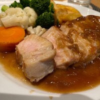 ビフトロ バイ ラ コクシネル - 三元豚ロースのロースト。